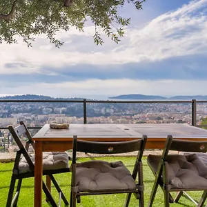 https://superbe-appartement-avec-vue-mer-panoramique.fr-provencehotel.com